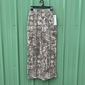 Women’s Camo Wide Leg Cargo Pants Size XS
